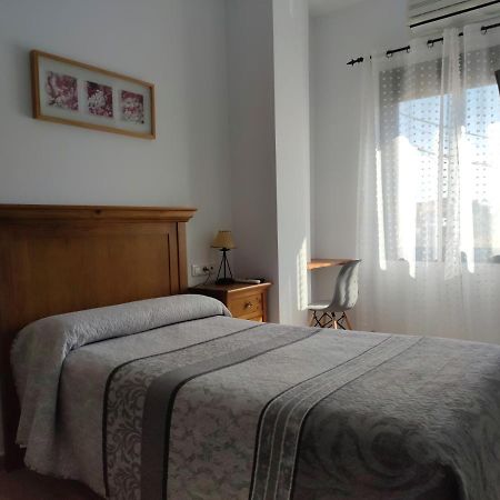 Hostal Parador De Los Llanos Torreorgaz Dış mekan fotoğraf