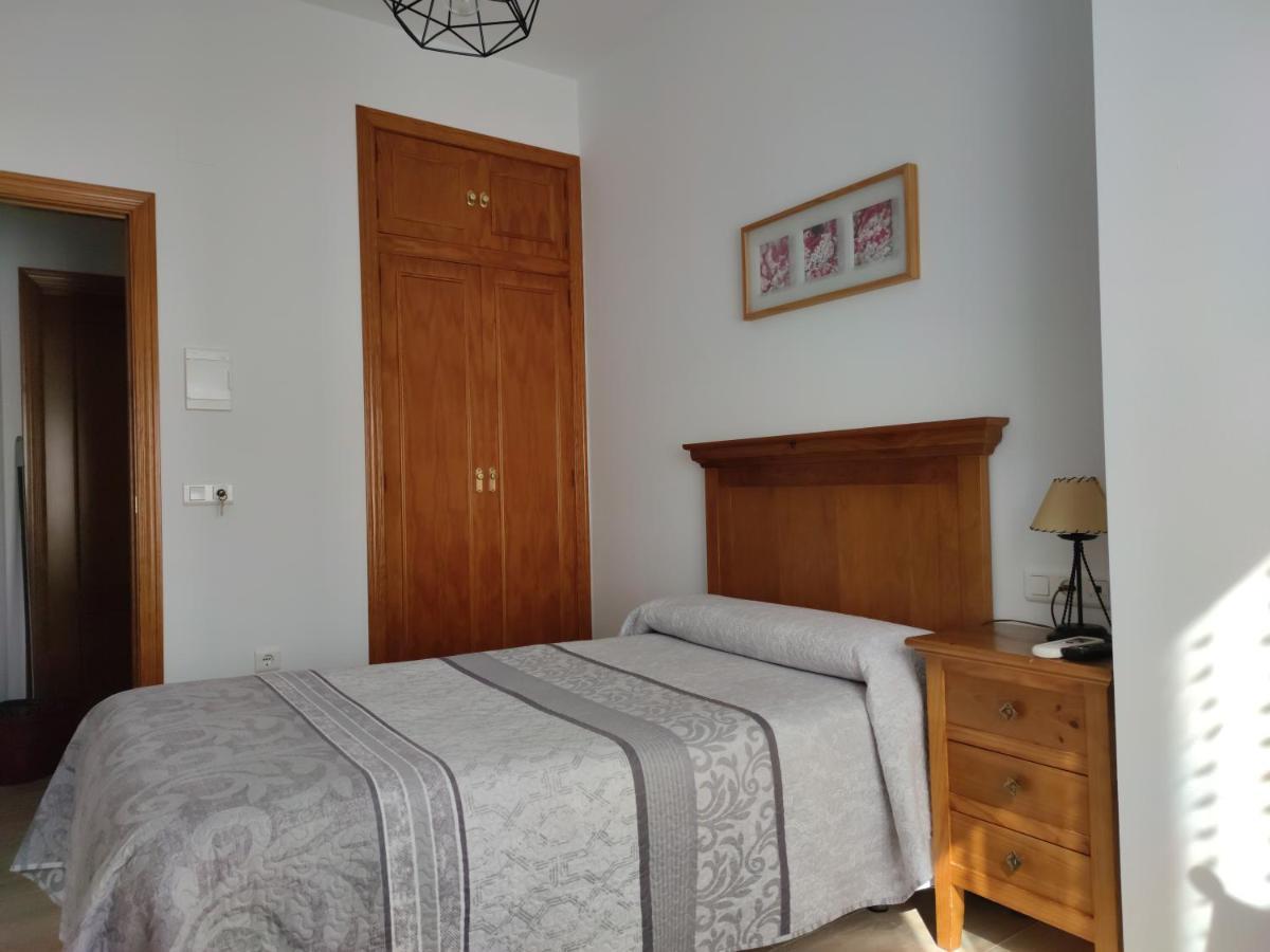 Hostal Parador De Los Llanos Torreorgaz Dış mekan fotoğraf