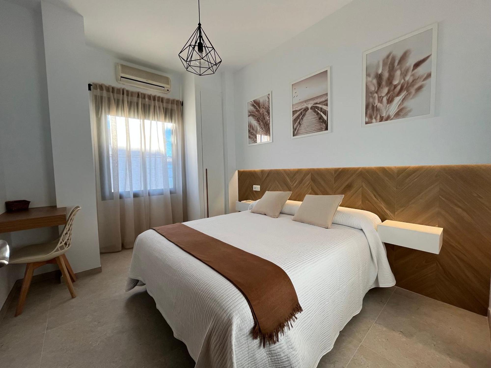 Hostal Parador De Los Llanos Torreorgaz Dış mekan fotoğraf