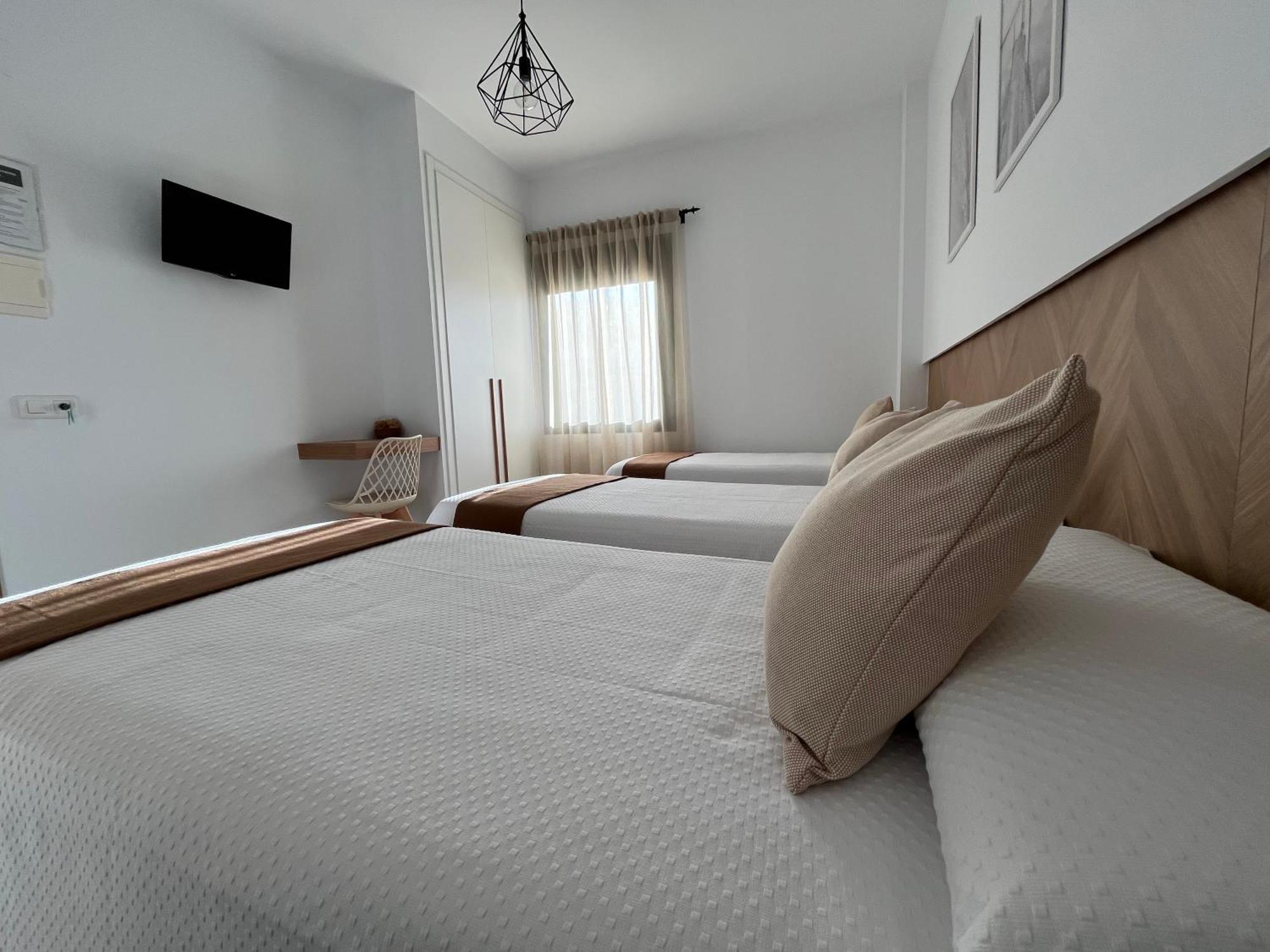 Hostal Parador De Los Llanos Torreorgaz Dış mekan fotoğraf